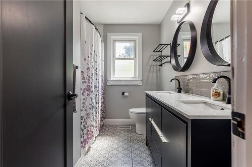 317 Glenholme Avenue, Hamilton, ON - Indoor Photo Showing Bathroom