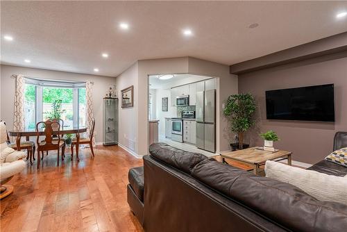 94 Huntingwood Avenue|Unit #3, Hamilton, ON - Indoor Photo Showing Living Room