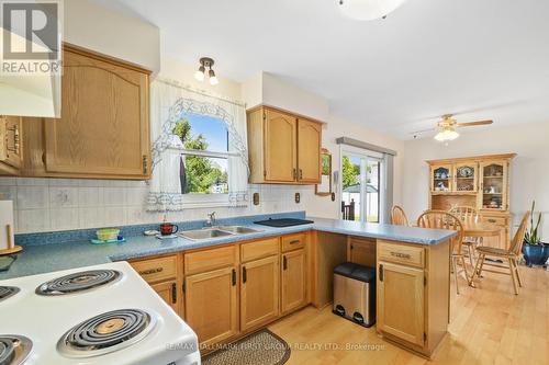 30 Community Center Road, Hamilton Township (Baltimore), ON - Indoor Photo Showing Kitchen With Double Sink