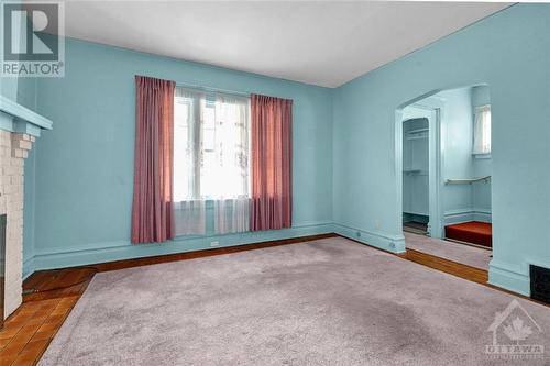 23 Bellwood Avenue, Ottawa, ON - Indoor Photo Showing Living Room With Fireplace