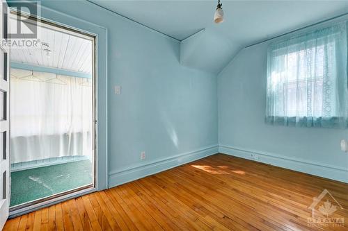 23 Bellwood Avenue, Ottawa, ON - Indoor Photo Showing Bedroom