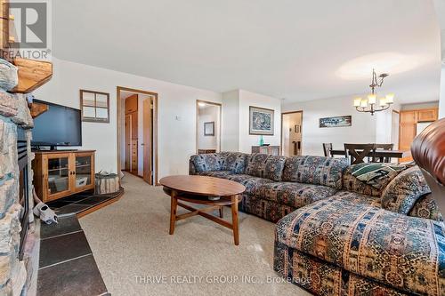 1 Bluewater Drive, Central Huron (Goderich Twp), ON - Indoor Photo Showing Living Room