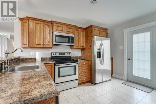 15 Parade Street, Bay Roberts, NL - Indoor Photo Showing Kitchen