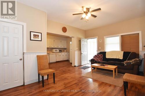 4240 Hwy 7, Asphodel-Norwood (Norwood), ON - Indoor Photo Showing Living Room