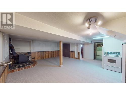 500 9Th  S Street, Cranbrook, BC - Indoor