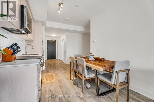 301 - 185 Deerfield Road, Newmarket (Central Newmarket), ON - Indoor Photo Showing Dining Room