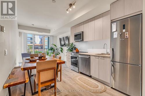 301 - 185 Deerfield Road, Newmarket (Central Newmarket), ON - Indoor Photo Showing Kitchen