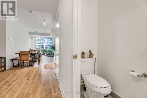 301 - 185 Deerfield Road, Newmarket (Central Newmarket), ON - Indoor Photo Showing Bathroom