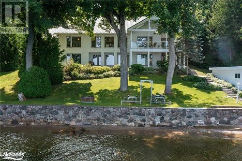 132 Gilwood Park Drive, Penetanguishene, ON - Outdoor With Body Of Water