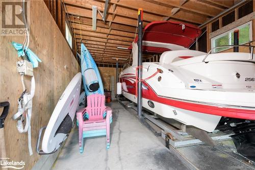 132 Gilwood Park Drive, Penetanguishene, ON - Indoor Photo Showing Garage