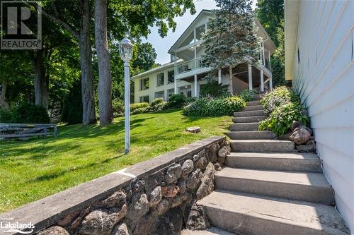 132 Gilwood Park Drive, Penetanguishene, ON - Outdoor With Facade