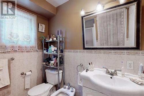 471B Northcliffe Boulevard, Toronto (Oakwood Village), ON - Indoor Photo Showing Bathroom