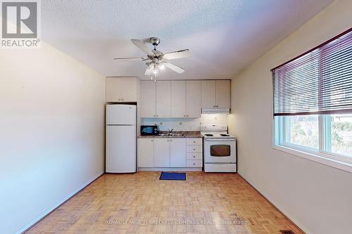 471B Northcliffe Boulevard, Toronto (Oakwood Village), ON - Indoor Photo Showing Kitchen