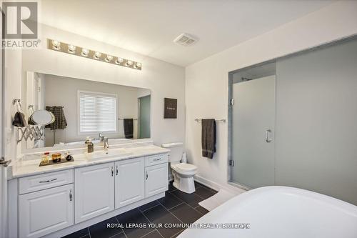 94 Denarius Crescent, Richmond Hill, ON - Indoor Photo Showing Bathroom