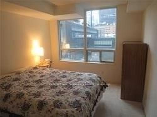 503-30 Grand Trunk Cres, Toronto, ON - Indoor Photo Showing Bedroom