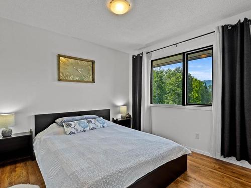 4853 Clearwater Valley Rd, Clearwater, BC - Indoor Photo Showing Bedroom