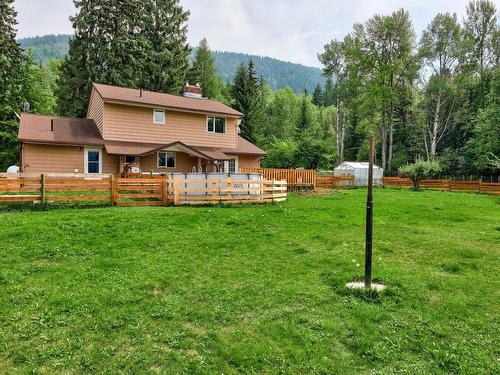 4853 Clearwater Valley Rd, Clearwater, BC - Outdoor