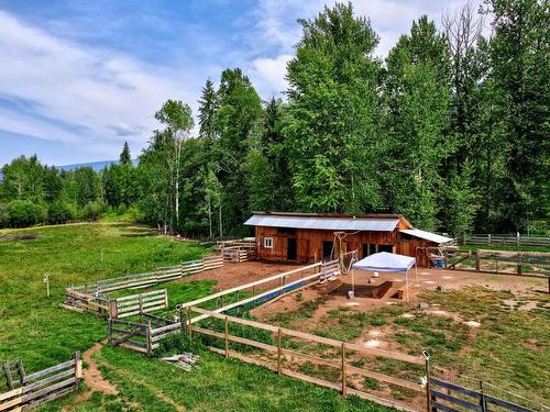 4853 Clearwater Valley Rd, Clearwater, BC - Outdoor