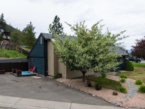 2599 Qu'Appelle Blvd, Kamloops, BC - Outdoor