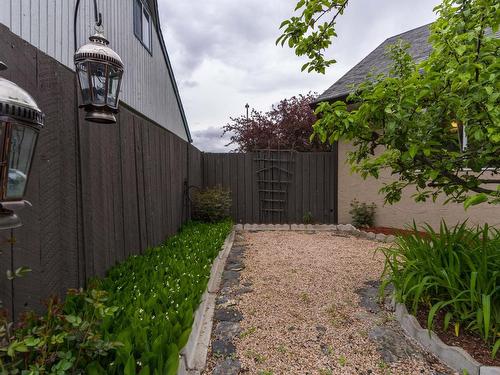 2599 Qu'Appelle Blvd, Kamloops, BC - Outdoor