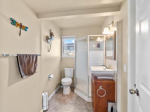 5299 Dallas Drive, Kamloops, BC - Indoor Photo Showing Bathroom