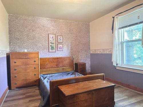 536 Catherine Street, Thunder Bay, ON - Indoor Photo Showing Bedroom