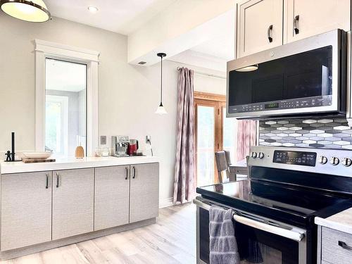 536 Catherine Street, Thunder Bay, ON - Indoor Photo Showing Kitchen