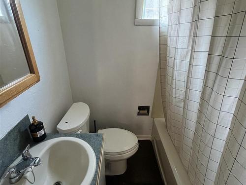 333 May Street, Thunder Bay, ON - Indoor Photo Showing Bathroom