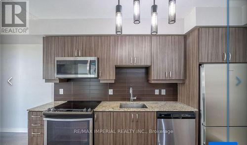 Ne1510 - 9205 Yonge Street, Richmond Hill, ON - Indoor Photo Showing Kitchen With Stainless Steel Kitchen