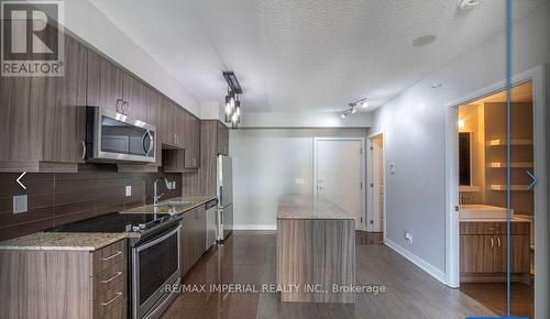 Ne1510 - 9205 Yonge Street, Richmond Hill, ON - Indoor Photo Showing Kitchen With Stainless Steel Kitchen With Upgraded Kitchen