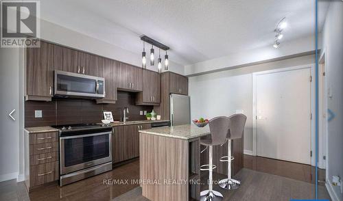 Ne1510 - 9205 Yonge Street, Richmond Hill, ON - Indoor Photo Showing Kitchen With Stainless Steel Kitchen With Upgraded Kitchen