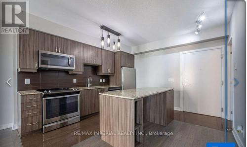 Ne1510 - 9205 Yonge Street, Richmond Hill, ON - Indoor Photo Showing Kitchen With Stainless Steel Kitchen With Upgraded Kitchen