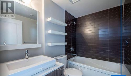 Ne1510 - 9205 Yonge Street, Richmond Hill, ON - Indoor Photo Showing Bathroom