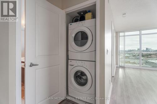 1810 - 215 Sherway Gardens Road, Toronto, ON - Indoor Photo Showing Laundry Room