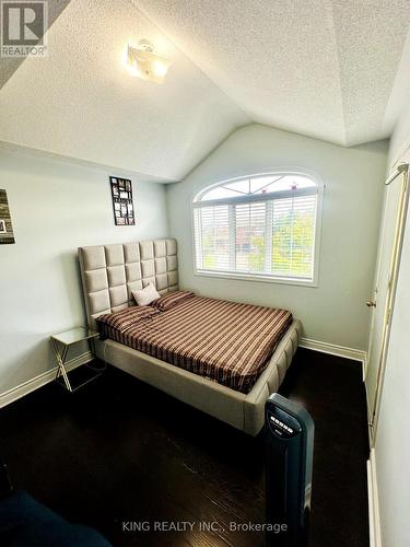 40 Starfish Court, Brampton, ON - Indoor Photo Showing Bedroom