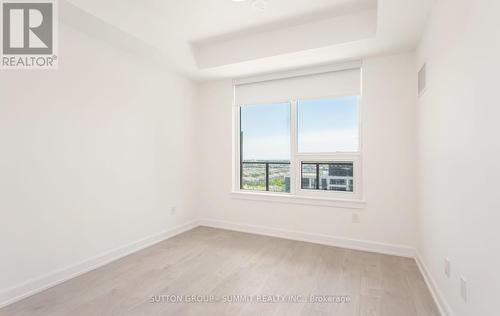 1117 - 3220 William Coltson Avenue, Oakville, ON - Indoor Photo Showing Other Room