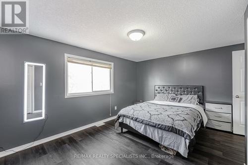 8A - 50 Howe Drive, Kitchener, ON - Indoor Photo Showing Bedroom