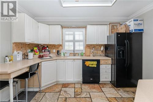 2065 Westfield Drive, Mississauga, ON - Indoor Photo Showing Kitchen