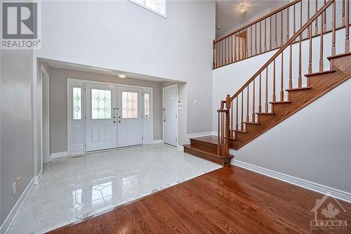 foyer - 38 Knudson Drive, Ottawa, ON - Indoor Photo Showing Other Room