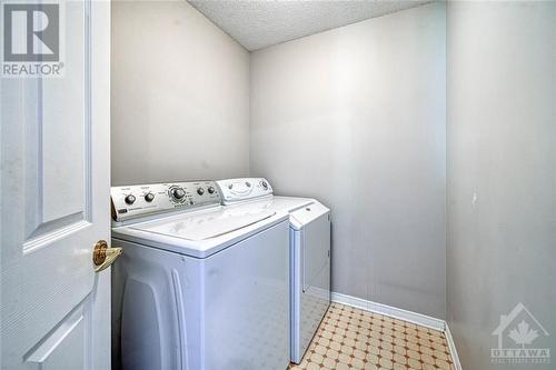 2nd floor laundry - 38 Knudson Drive, Ottawa, ON - Indoor Photo Showing Laundry Room