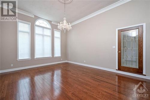 sunken living room - 38 Knudson Drive, Ottawa, ON - Indoor Photo Showing Other Room