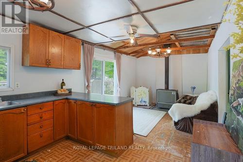 383 Siddon Lake Place, Bancroft, ON - Indoor Photo Showing Kitchen