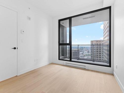 Master bedroom - 3608-1210 Rue Jeanne-Mance, Montréal (Ville-Marie), QC - Indoor Photo Showing Other Room