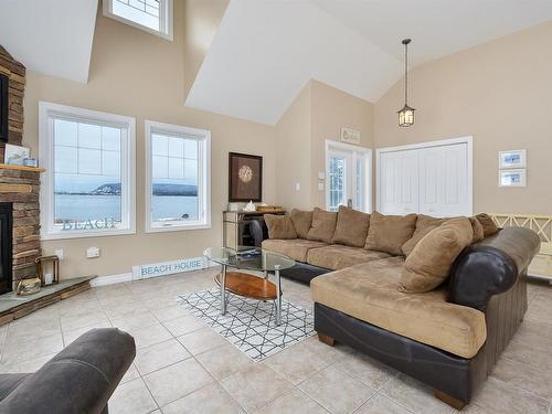 36785 Cabot Trail, Ingonish, NS 