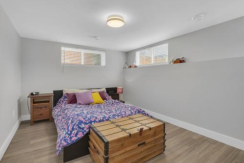 832 Walrod Street, Kelowna, BC - Indoor Photo Showing Bedroom