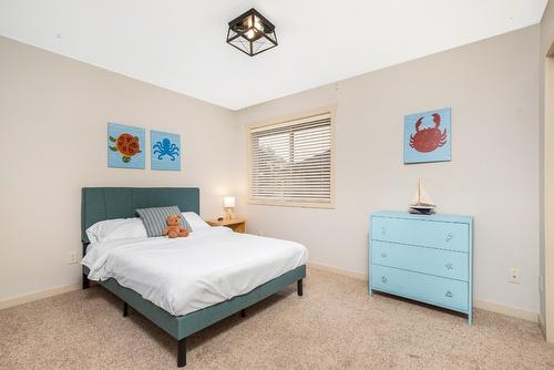 4979 Windsong Crescent, Kelowna, BC - Indoor Photo Showing Bedroom