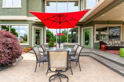 1503 Woodridge Road, Kelowna, BC - Outdoor With Deck Patio Veranda With Exterior