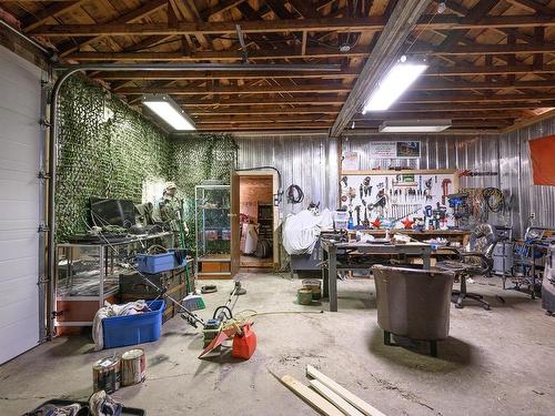 41 Lakeview Drive, Clearwater, BC - Indoor Photo Showing Basement