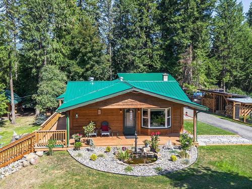 41 Lakeview Drive, Clearwater, BC - Outdoor With Deck Patio Veranda