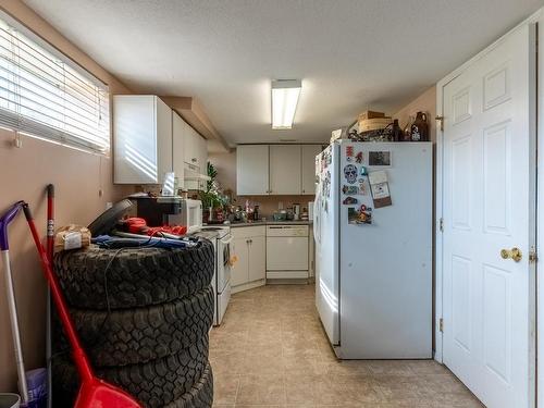 923 12Th Street, Kamloops, BC - Indoor